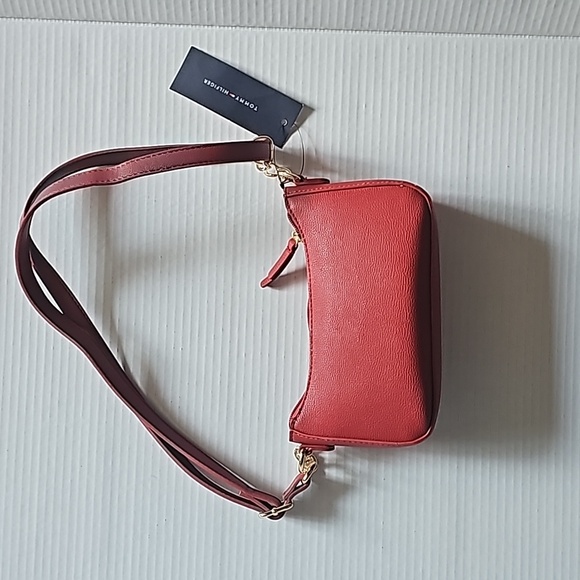 Tommy hilfiger purse - Picture 2 of 8